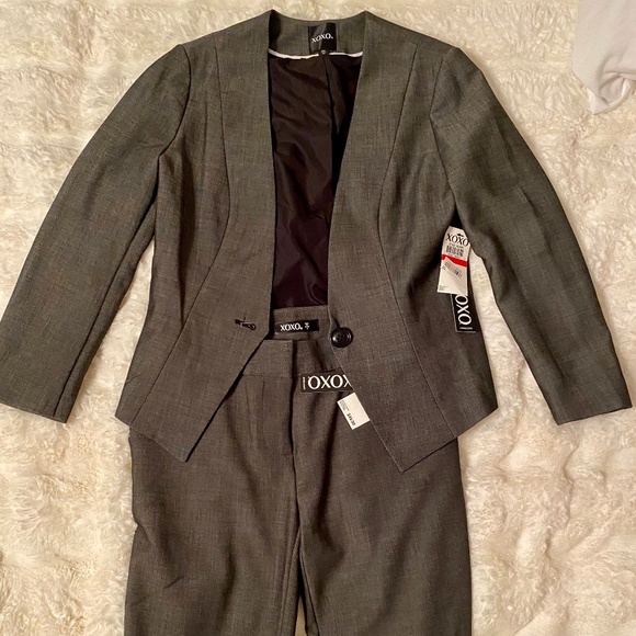 XOXO Blazer & Suit Pants - Picture 1 of 4
